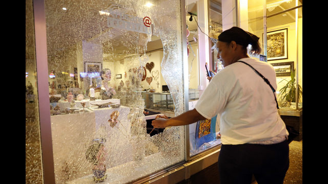 STLOUISSNASHEDWINDOWS3.jpg